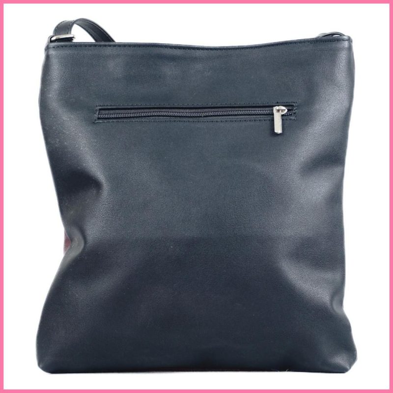 VIA55 női keresztpántos táska bojtos zsebbel, rostbőr, lila shoppertaska-hu c