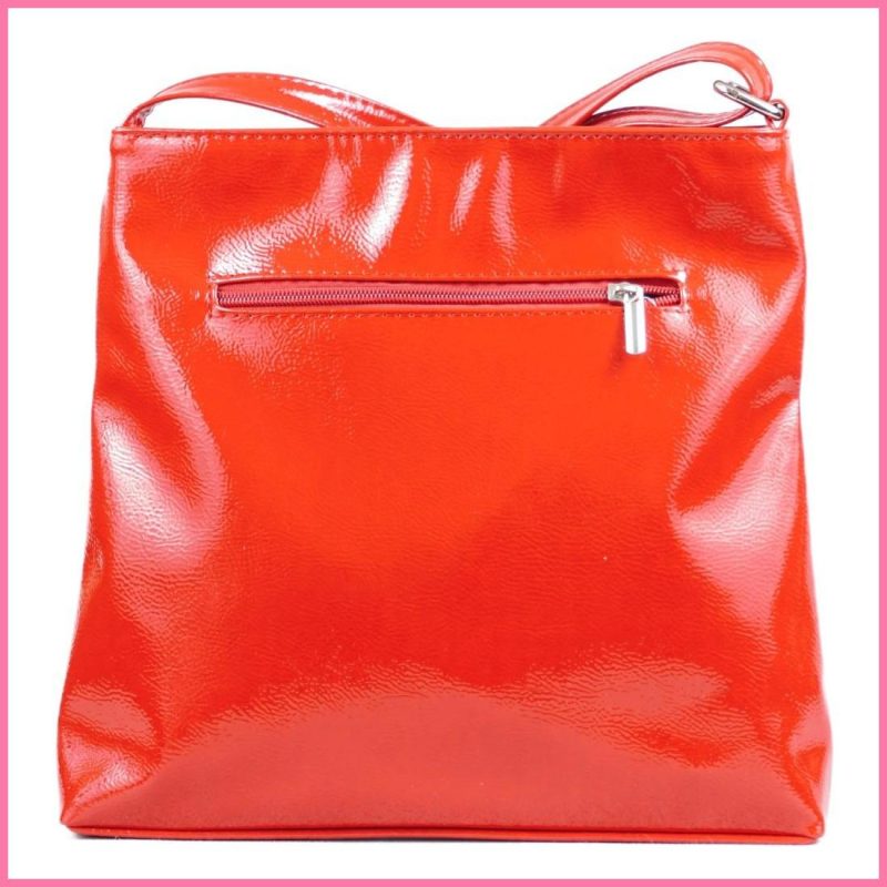 VIA55 női keresztpántos táska ferde varrással, rostbőr, piros shoppertaska-hu c